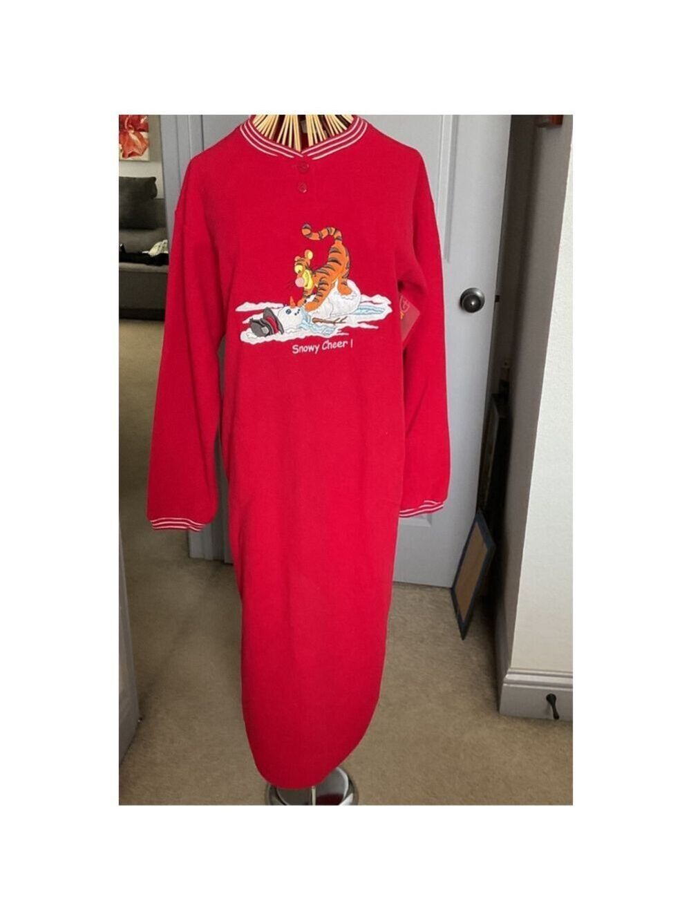 Women's Disney Tigger Pooh Red White Snowy Cheer Long Sleeve Nightgown S